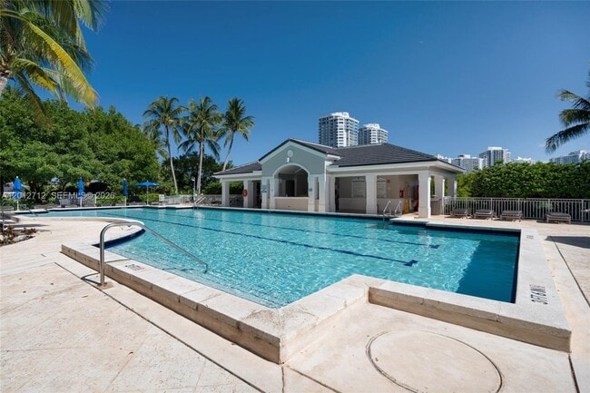 Building Photo - 21205 Yacht Club Dr