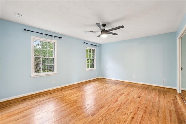 Building Photo - 2063 Six Branches Dr