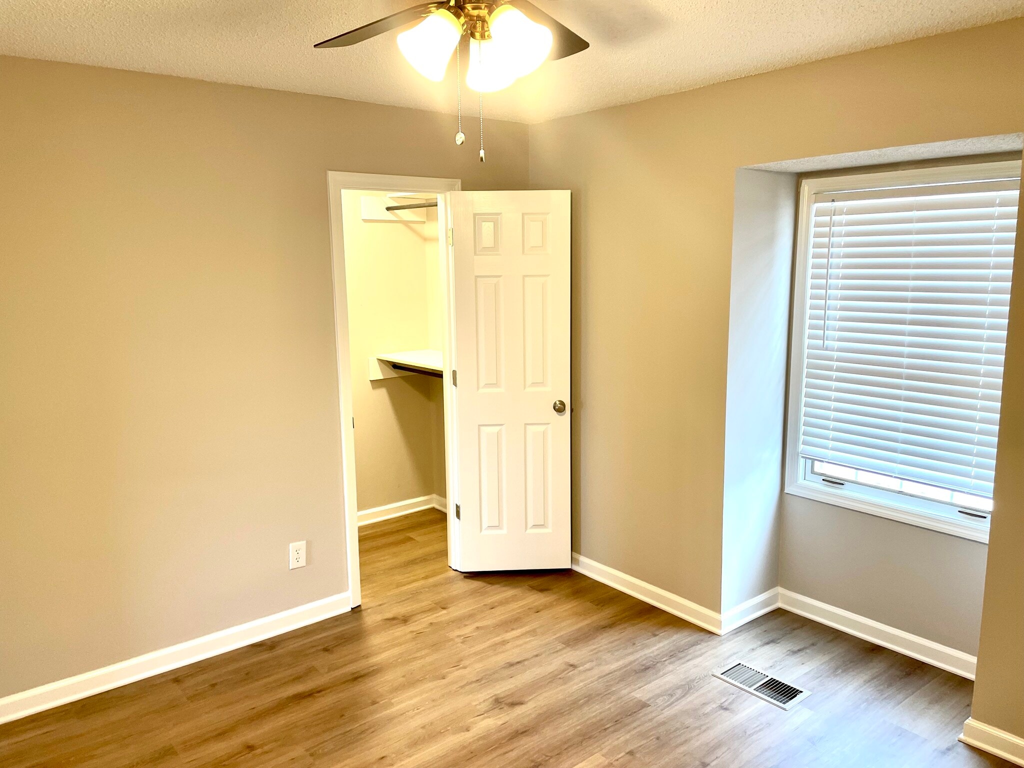 Building Photo - 3730 Old Flowery Branch Rd