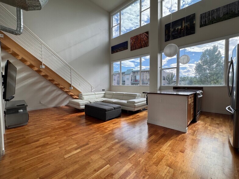 Entrance to Living Space - 2525 15th St