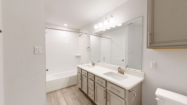 Building Photo - CHECK OUT THIS 4 BEDROOM, 2 BATH, 3 CAR GARAGE HOME IN HARKER HEIGHTS!
