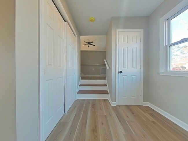 Building Photo - 6527 St Louis St