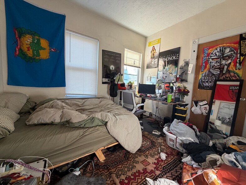 Building Photo - 34 Darling St