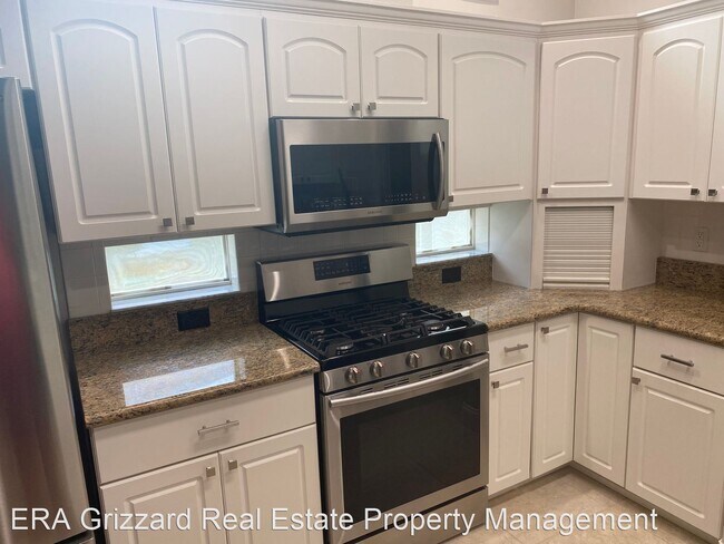 Building Photo - 3 br, 2 bath House - 5589 Freeport Dr