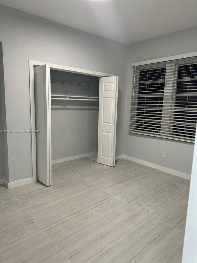 Building Photo - 1101 NW 32nd Pl