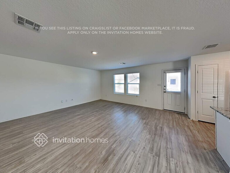 Building Photo - 135 Pasadena Pl