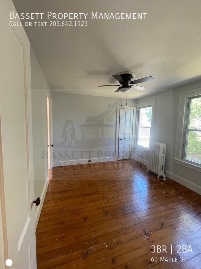 Building Photo - 60 Maple St