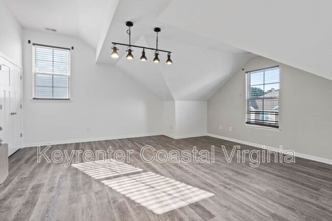 Building Photo - 1038 Egret Ln