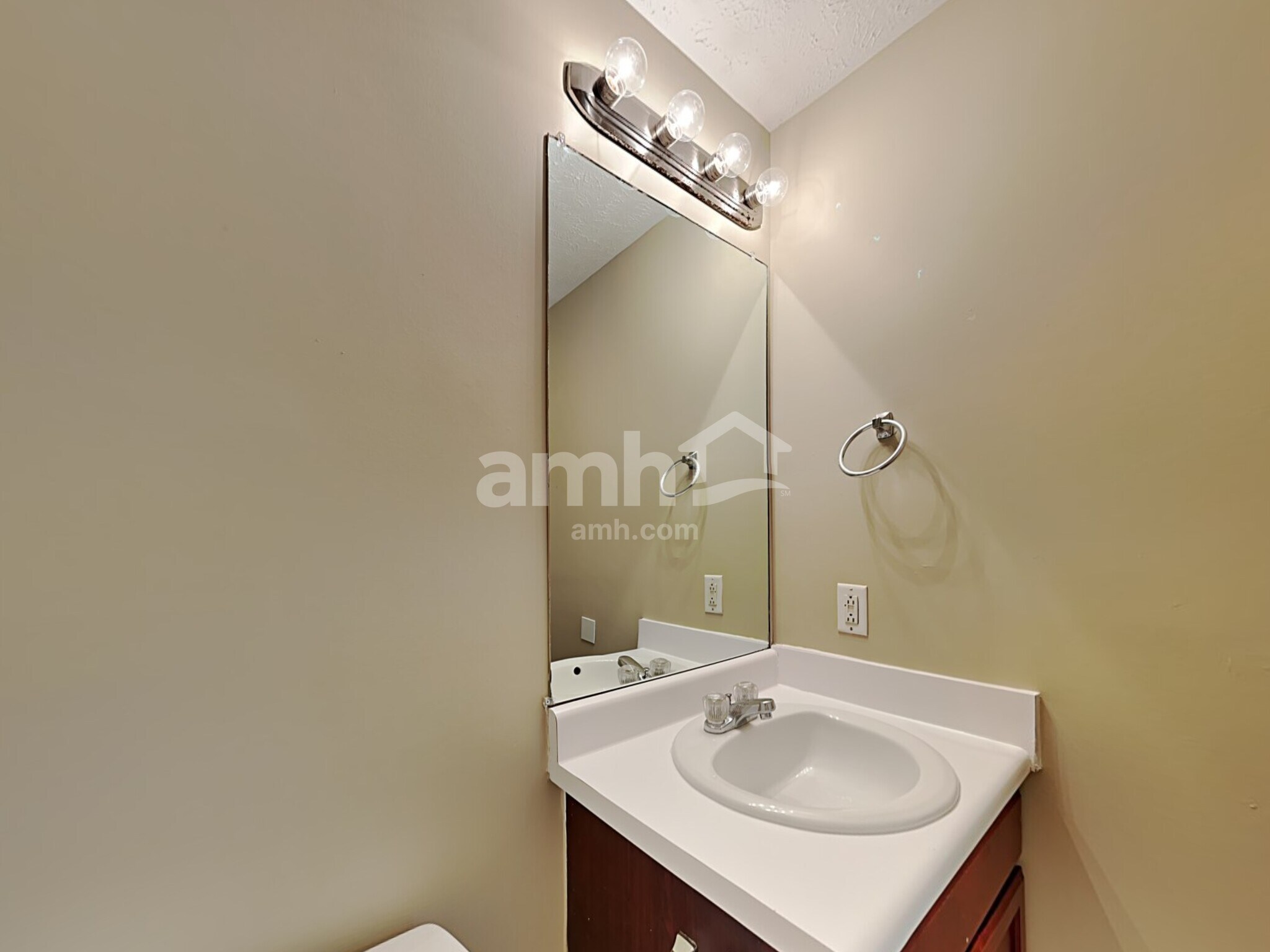 Building Photo - 2721 Apostle Ln