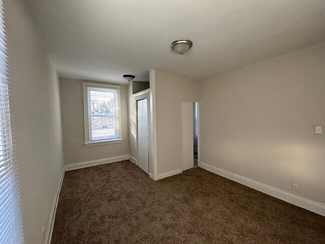 Building Photo - Newly Updated 3 bedroom 1.5 Bath in Cheviot