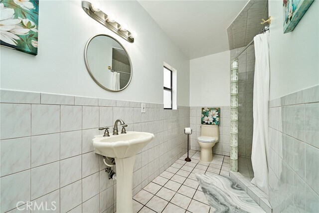 Building Photo - 503 Longden Dr