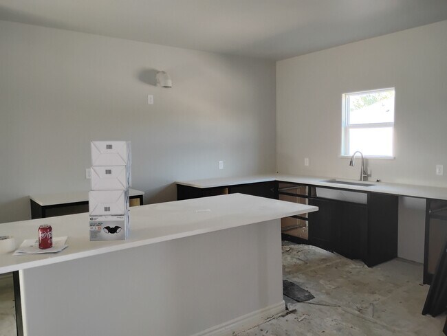 Building Photo - 1006 Wooded Holw Ct