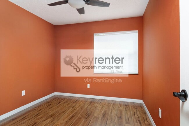 Building Photo - 1833 Clearbrooke Dr