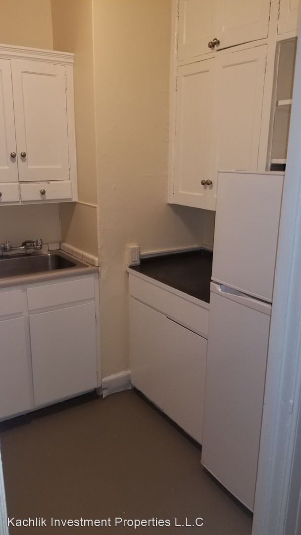 Building Photo - 1225 SW Alder St