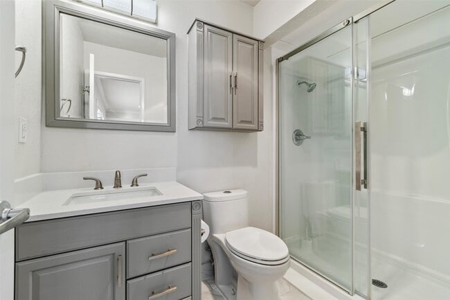 Building Photo - 5316 Yager Dr