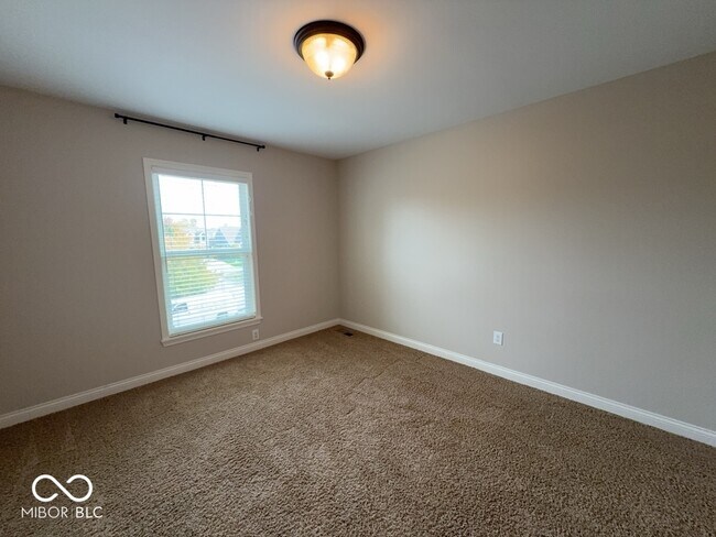 Building Photo - 13052 Whitten Dr N