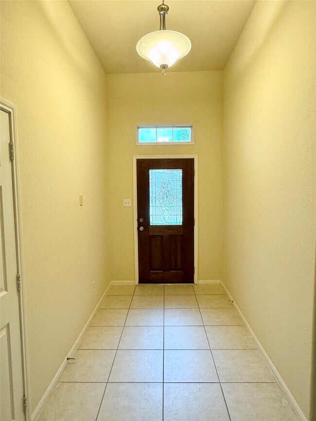 Building Photo - 26722 Mandrake Falls Ct