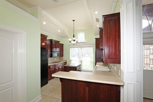 Building Photo - 6802 Thunder Rd