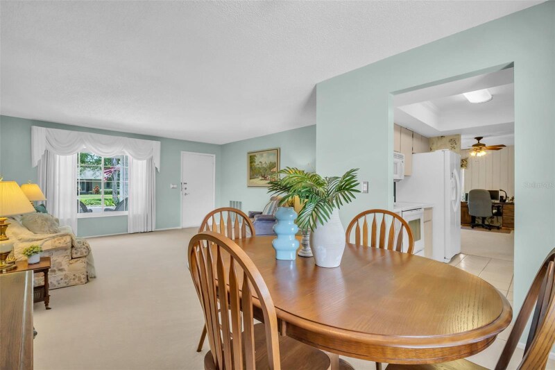 Building Photo - 2113 Malcolm Dr