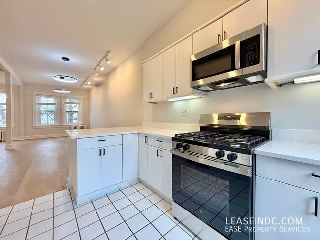 Building Photo - 1507 Vermont Ave NW