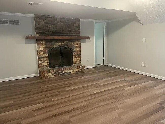 Building Photo - 3681 Autumn Leaves Ln