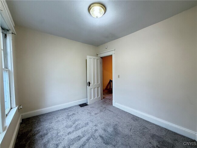 Building Photo - 56 E 5th St