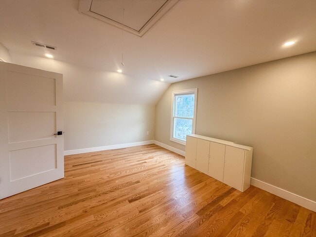 Building Photo - 405 North Ave