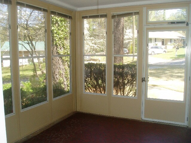 Building Photo - 106 Byron Pl