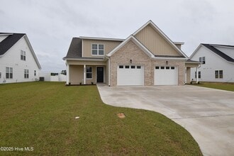 Building Photo - 640 Abigail Taylor Dr