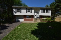 Building Photo - 7852 Sprucewood Ave