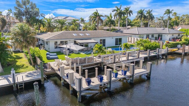 Building Photo - 2813 NE 29th St