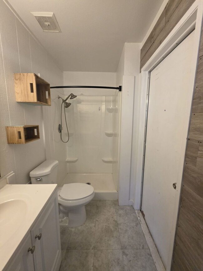 Building Photo - Beautiful 3 bedroom 2 bath Home in Imperial Beach