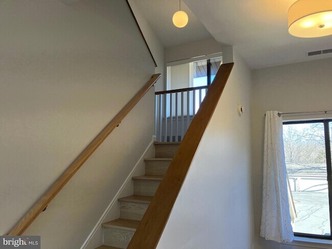 Building Photo - 11152 Harbor Ct