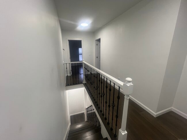 Building Photo - 28 Wall St