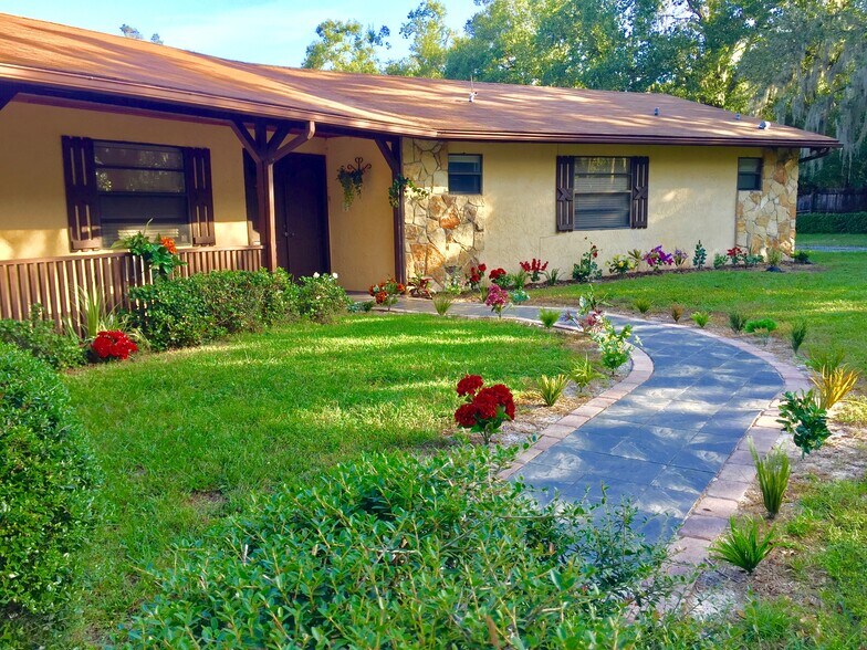 Building Photo - 4807 Shetland Trl