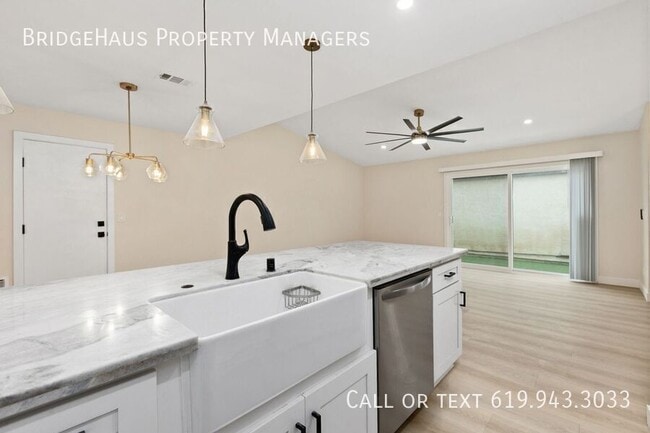 Building Photo - 4776 Yuma Ave