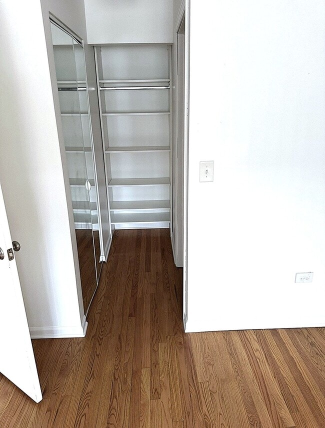 Building Photo - 8655 1/2 W Foster Ave