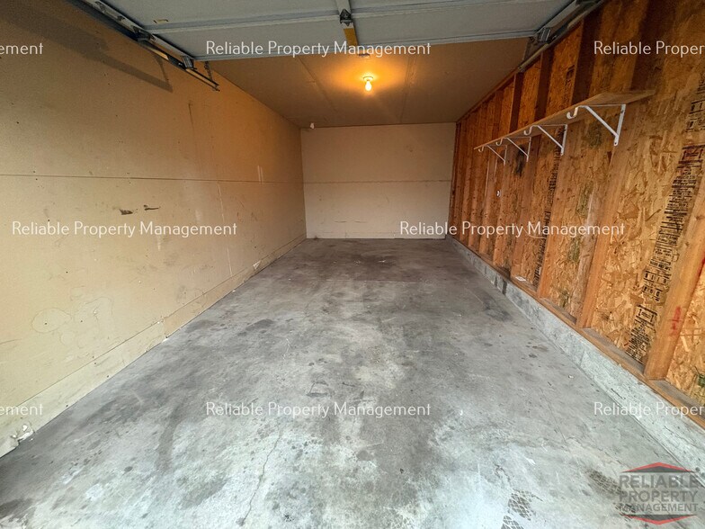 Building Photo - 2153 Stace St