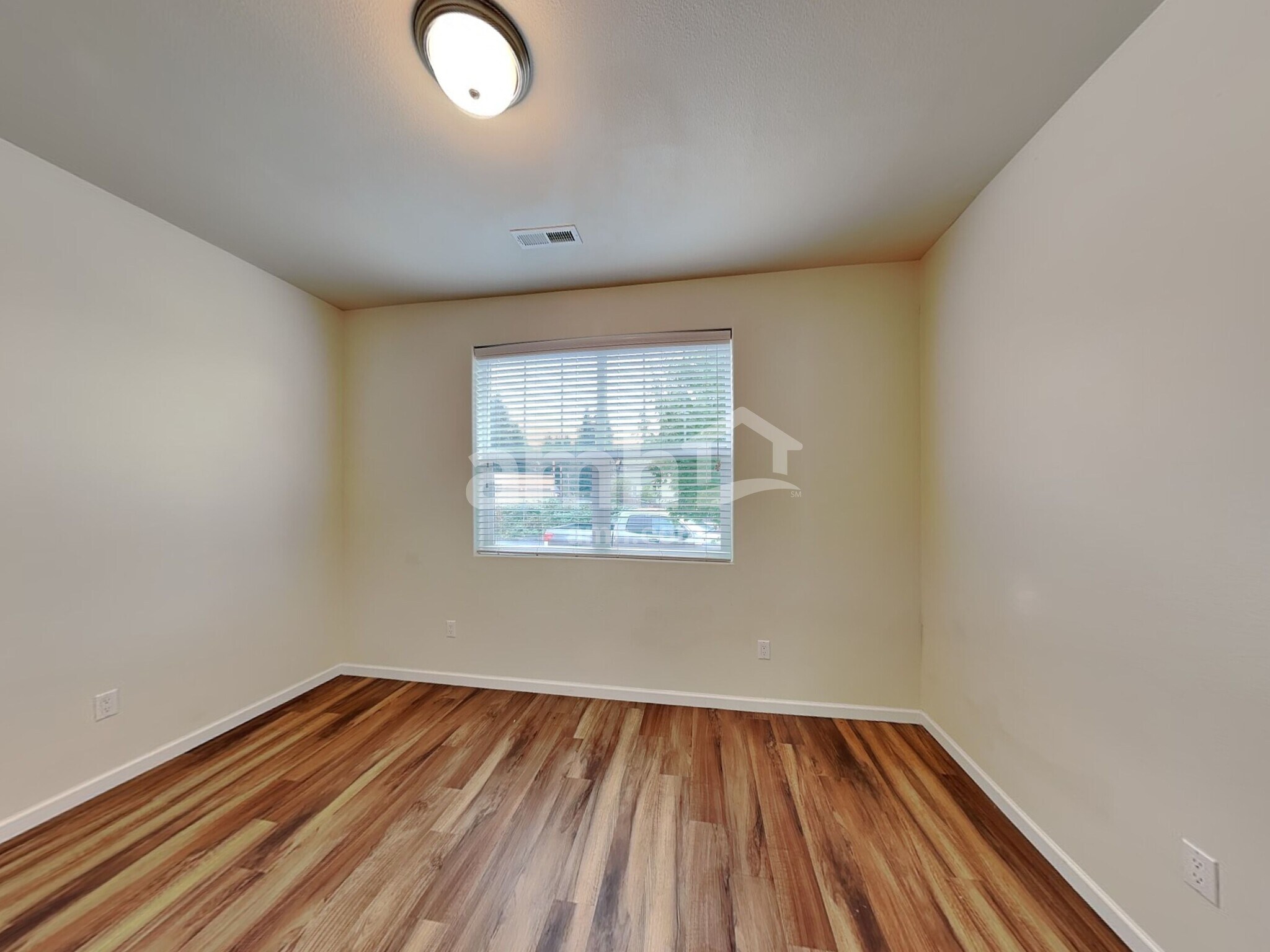 Building Photo - 16602 NE 91st St