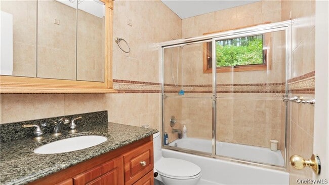 Building Photo - 4 Pinewood Cir