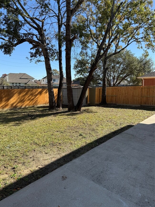 Building Photo - 23702 Spring Dane Dr