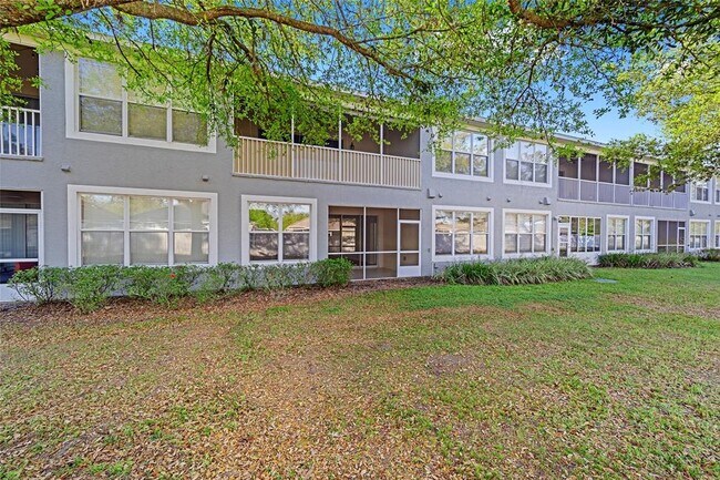 Building Photo - 4570 SW 52nd Cir