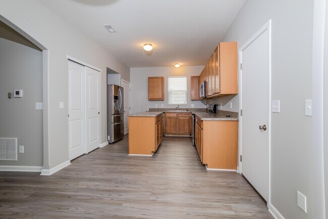 Building Photo - 2508 Snowtip Ln