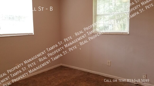 Building Photo - ***FREE RENT***