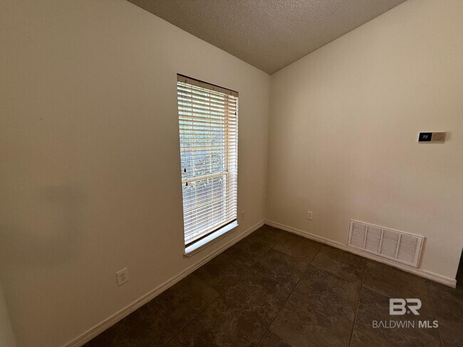 Building Photo - 33701 Rosalia Ave