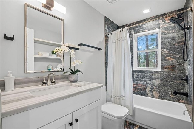 Building Photo - 6260 River Overlook Dr NW