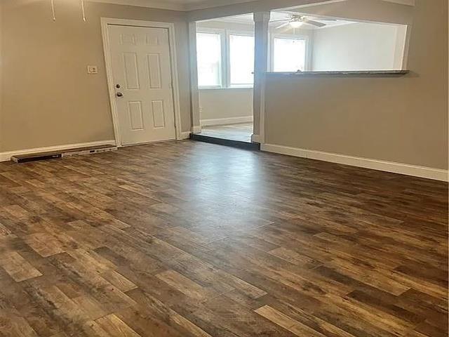 Building Photo - 1304 S Cloverleaf Cir