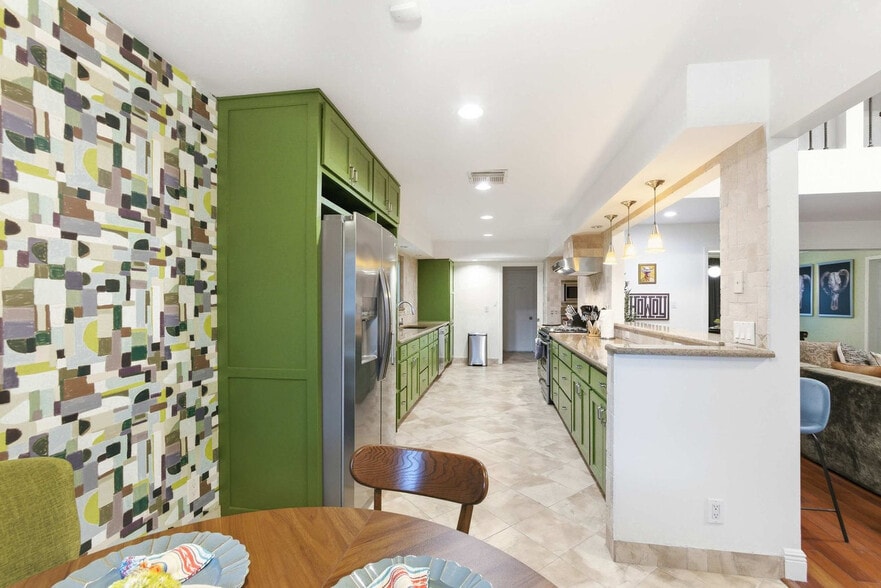 Building Photo - 13303 Southwalk St