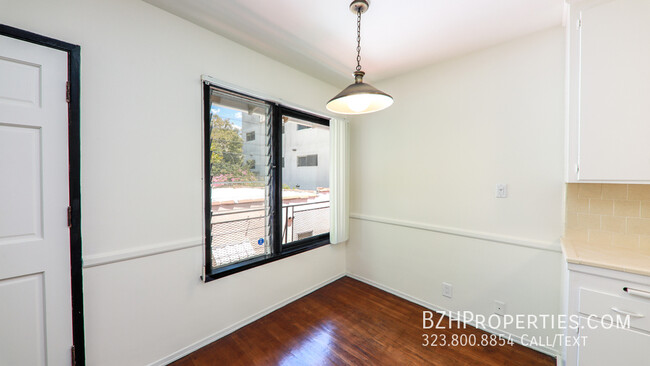 Building Photo - CHarming 1Bedroom 1Bathroom In Prime Bever...