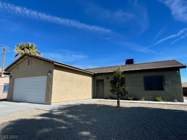 Building Photo - 4966 Andover Dr